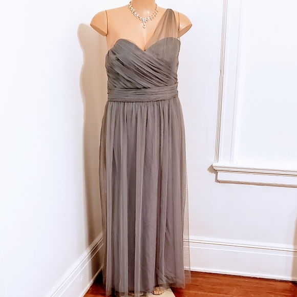 Amsale Gown - Picture 2 of 5